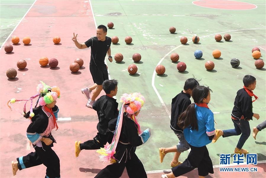 （体育·图文互动）（2）“把运动快乐带给山里的孩子们”——一名山区小学体育老师的心声